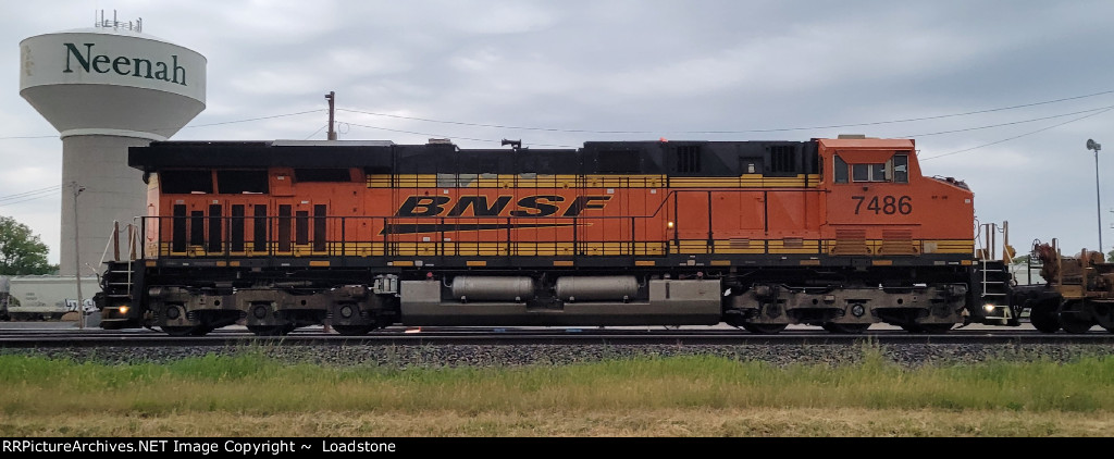 BNSF 7486